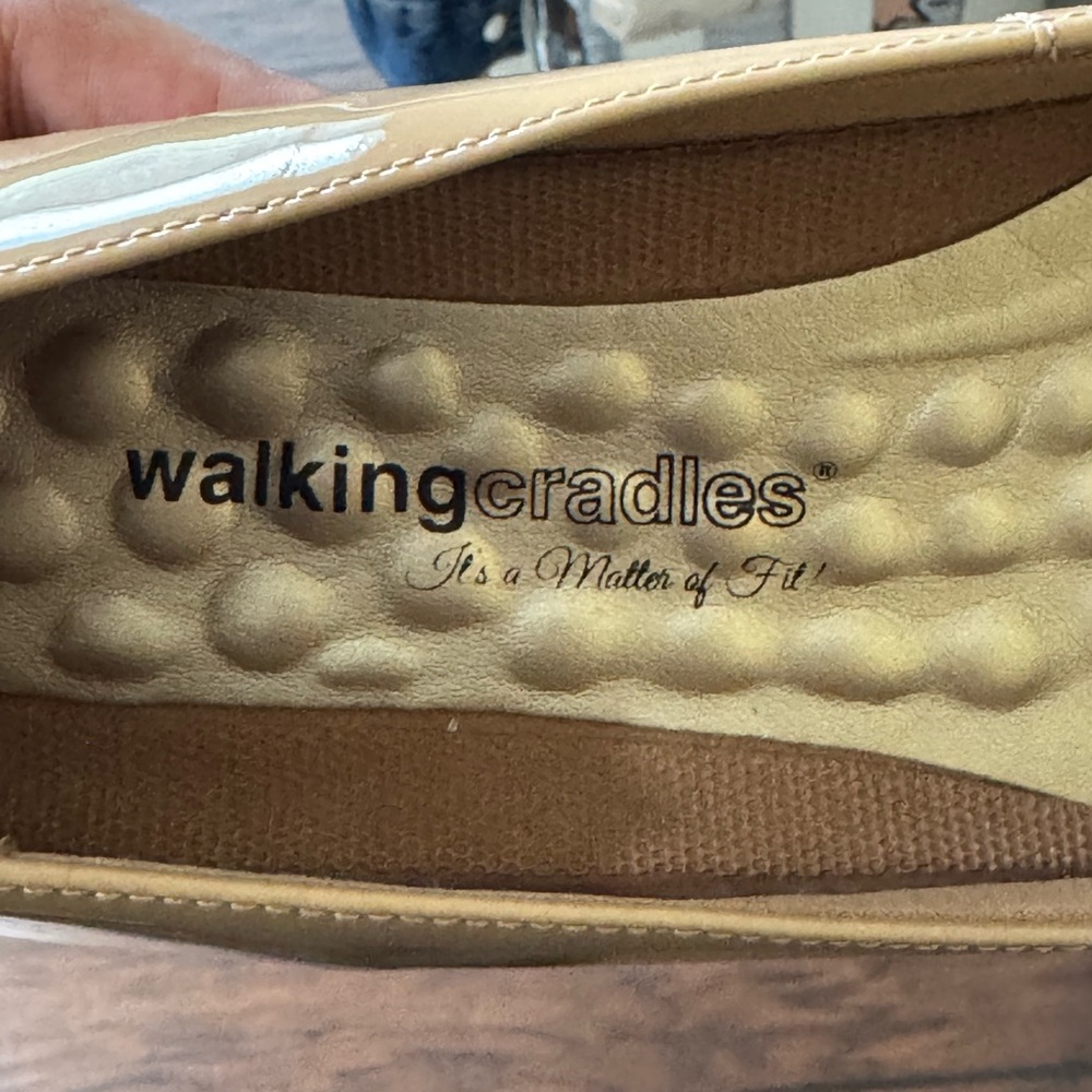 The Walking Cradle Co Tan Heels - Picture 6 of 6